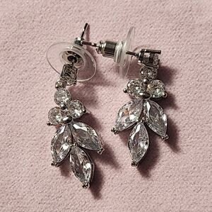 MACY'S, VANIA DROP EARRINGS, SILVER PLATED, MARQUISE, NEW
